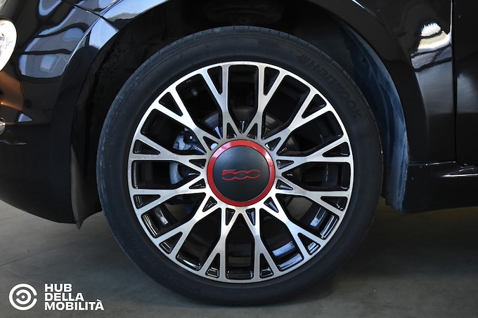 FIAT 500 1.0 Hybrid Red